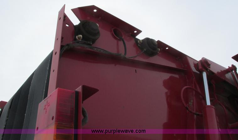 image for item G8857 2009 New Holland BR7070 baler