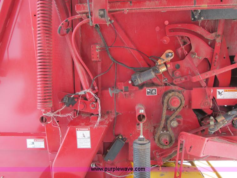 image for item G8857 2009 New Holland BR7070 baler