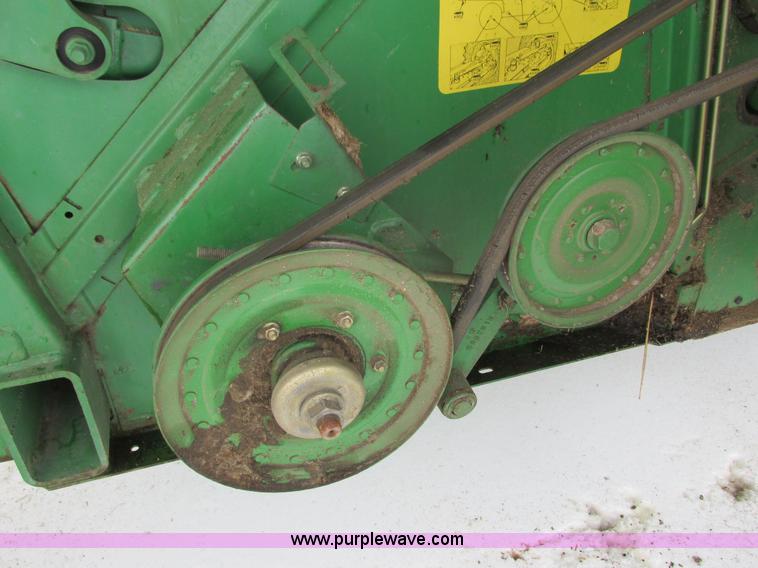 image for item G8863 1993 John Deere 9600 combine