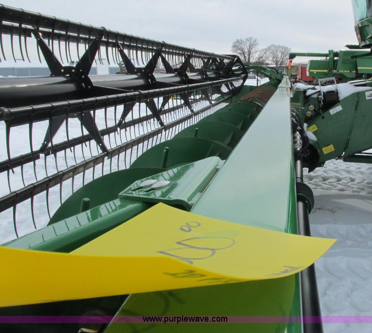 image for item G8864 2010 John Deere 635F flex head