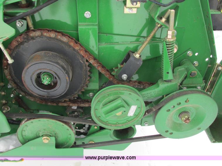 image for item G8864 2010 John Deere 635F flex head