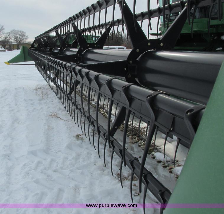 image for item G8864 2010 John Deere 635F flex head