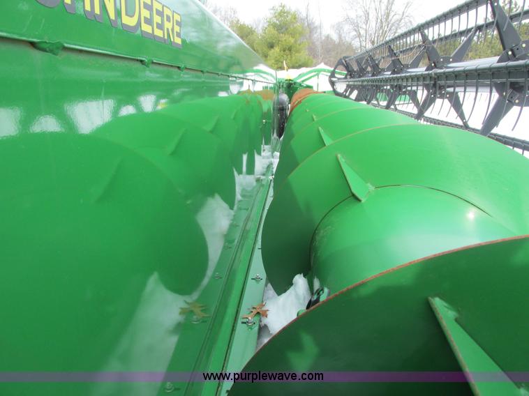 image for item G8864 2010 John Deere 635F flex head