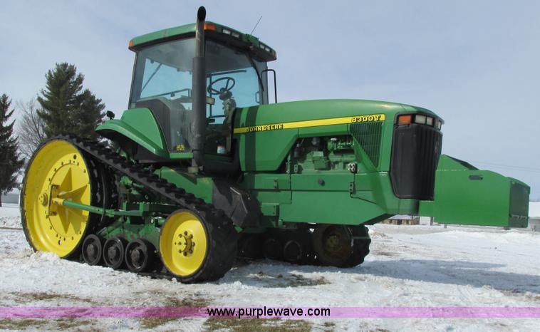image for item G8868 1998 John Deere 8300T tractor