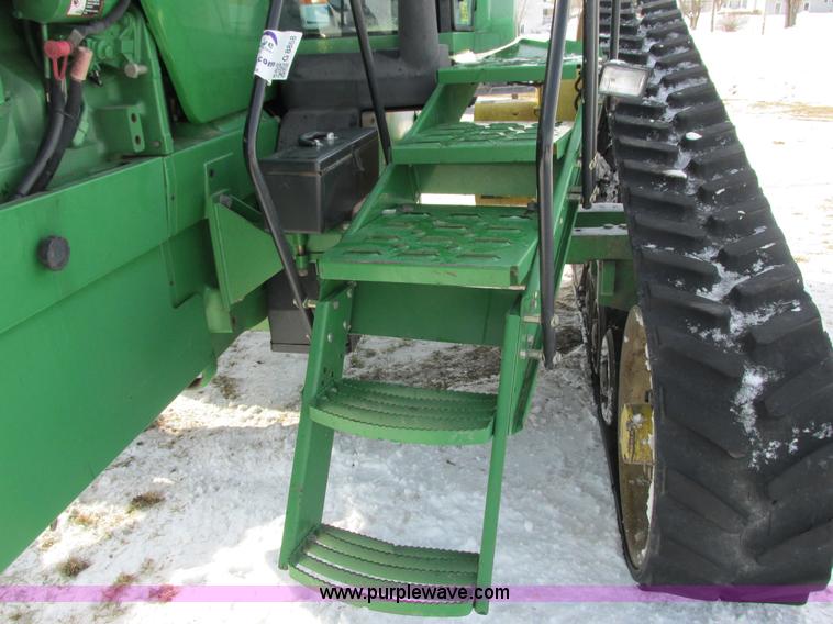 image for item G8868 1998 John Deere 8300T tractor