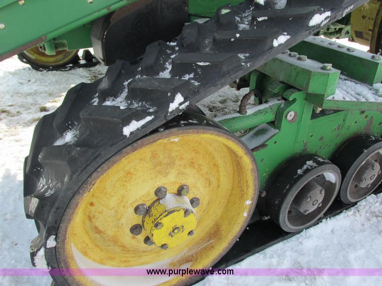 image for item G8868 1998 John Deere 8300T tractor