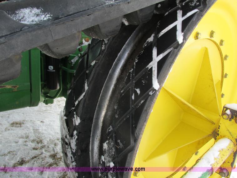 image for item G8868 1998 John Deere 8300T tractor