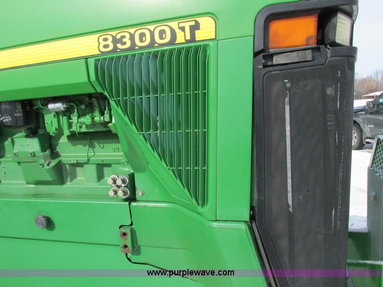 image for item G8868 1998 John Deere 8300T tractor
