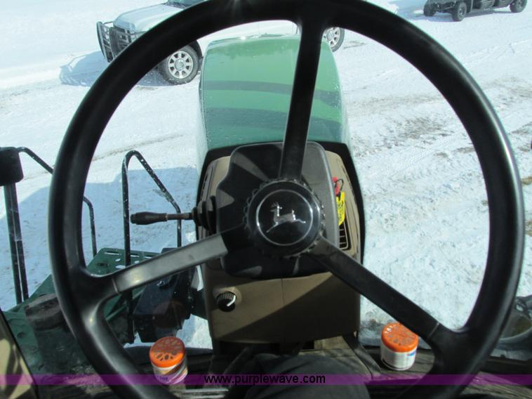 image for item G8868 1998 John Deere 8300T tractor