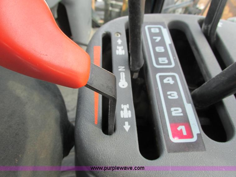 image for item G8870 2000 New Holland TS100 tractor