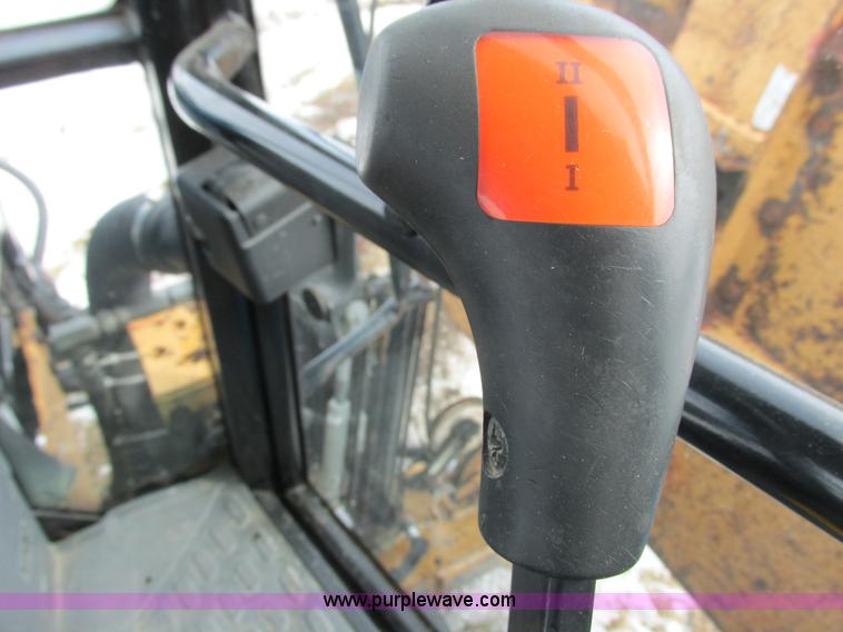 image for item G8870 2000 New Holland TS100 tractor