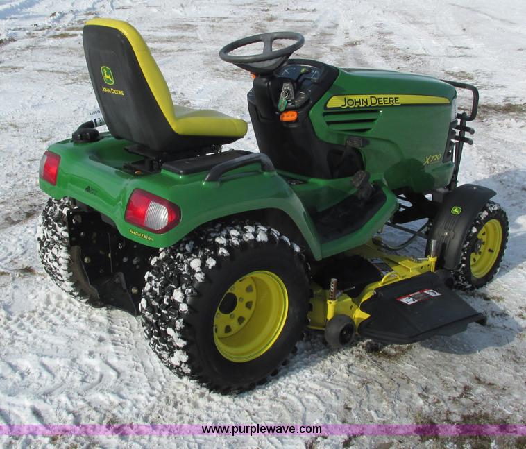 image for item G8871 2009 John Deere X720 Ultimate lawn mower