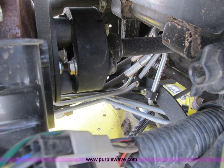 image for item G8871 2009 John Deere X720 Ultimate lawn mower