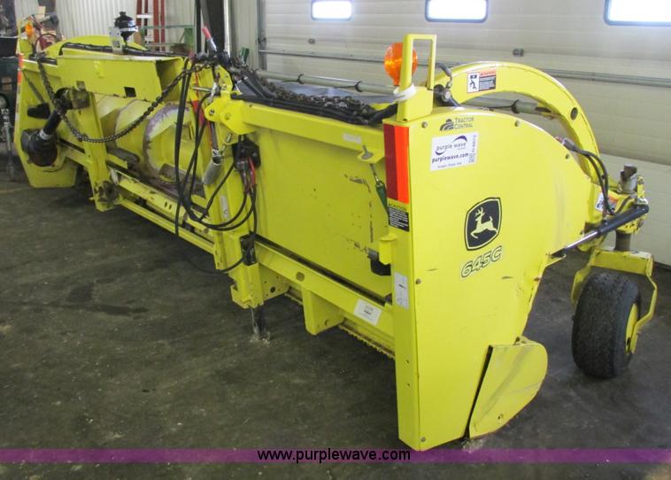 image for item G8872 2010 John Deere 645C forage head