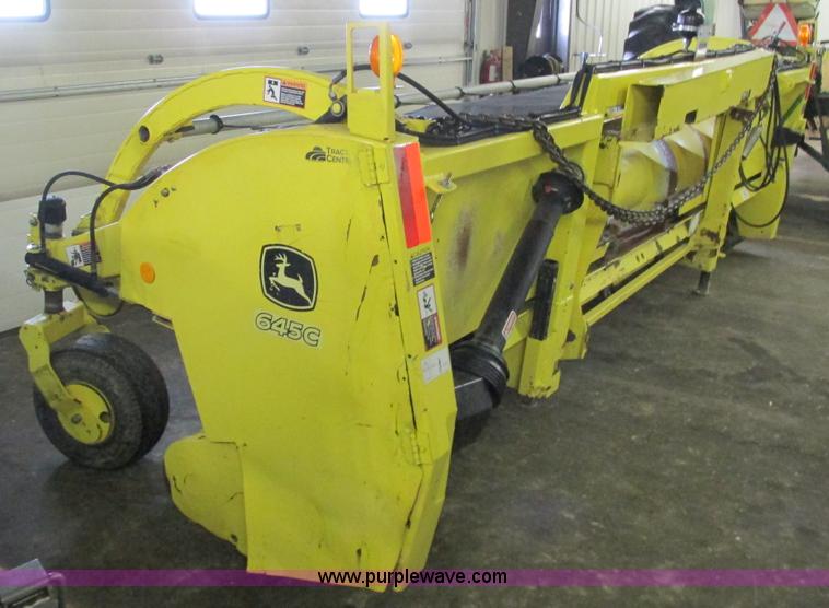 image for item G8872 2010 John Deere 645C forage head
