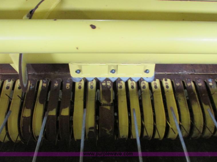 image for item G8872 2010 John Deere 645C forage head