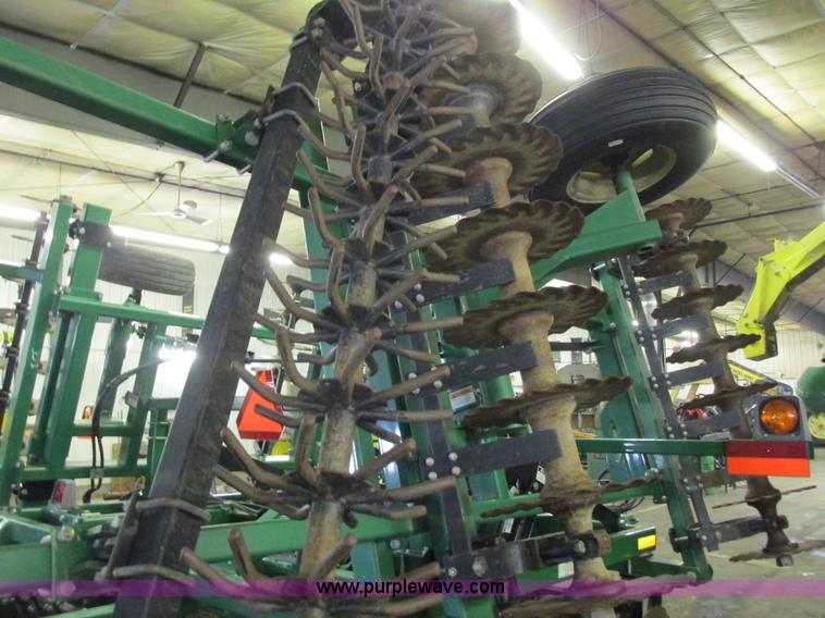 image for item G8873 2009 Great Plains 2400TT disk