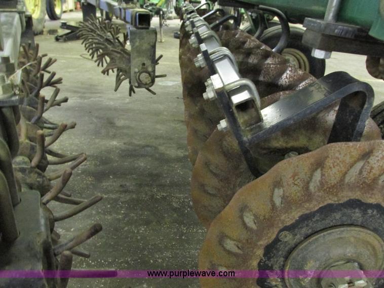 image for item G8873 2009 Great Plains 2400TT disk