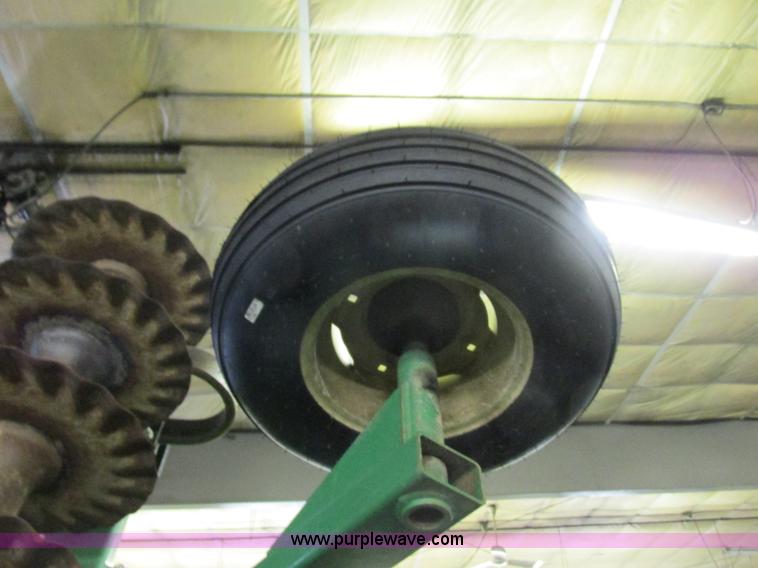 image for item G8873 2009 Great Plains 2400TT disk