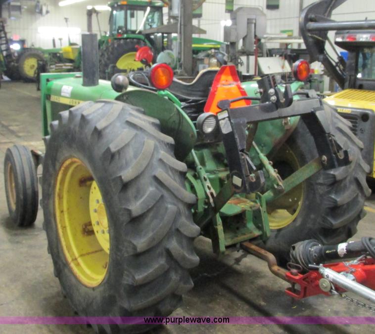 image for item G8875 1978 John Deere 2240 tractor