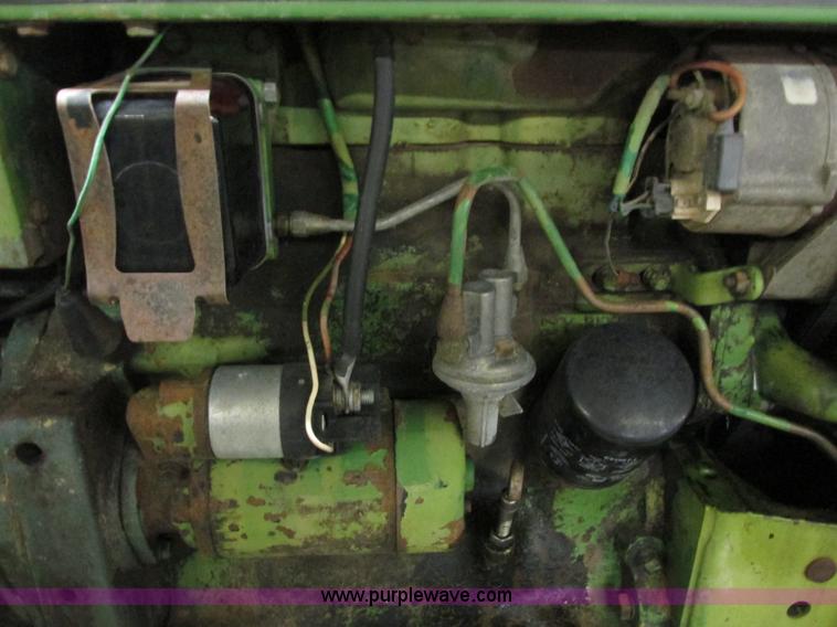 image for item G8875 1978 John Deere 2240 tractor