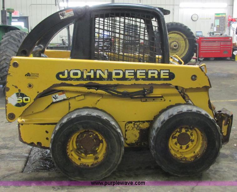 image for item G8876 2001 John Deere 250 skid steer