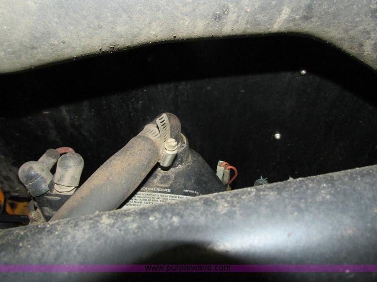 image for item G8876 2001 John Deere 250 skid steer