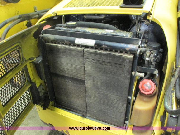 image for item G8876 2001 John Deere 250 skid steer