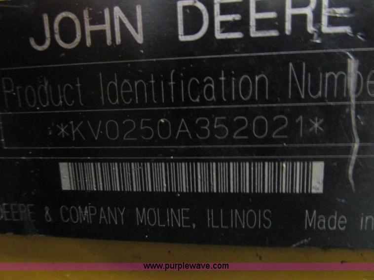 image for item G8876 2001 John Deere 250 skid steer