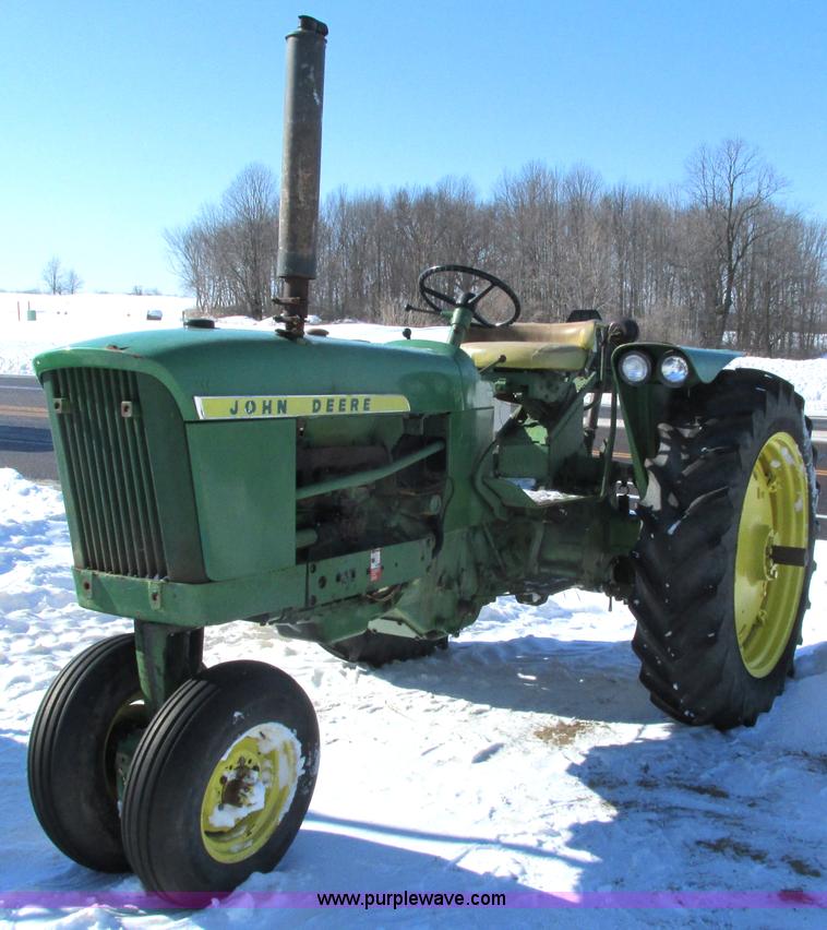image for item G8877 1963 John Deere 2010 tractor