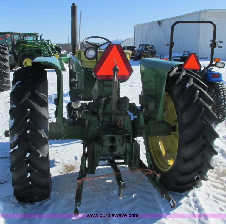 image for item G8877 1963 John Deere 2010 tractor