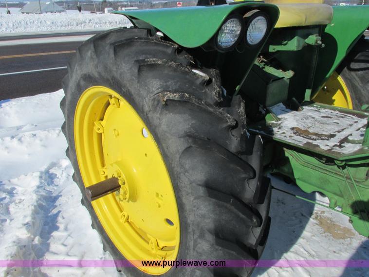 image for item G8877 1963 John Deere 2010 tractor