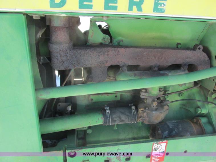 image for item G8877 1963 John Deere 2010 tractor