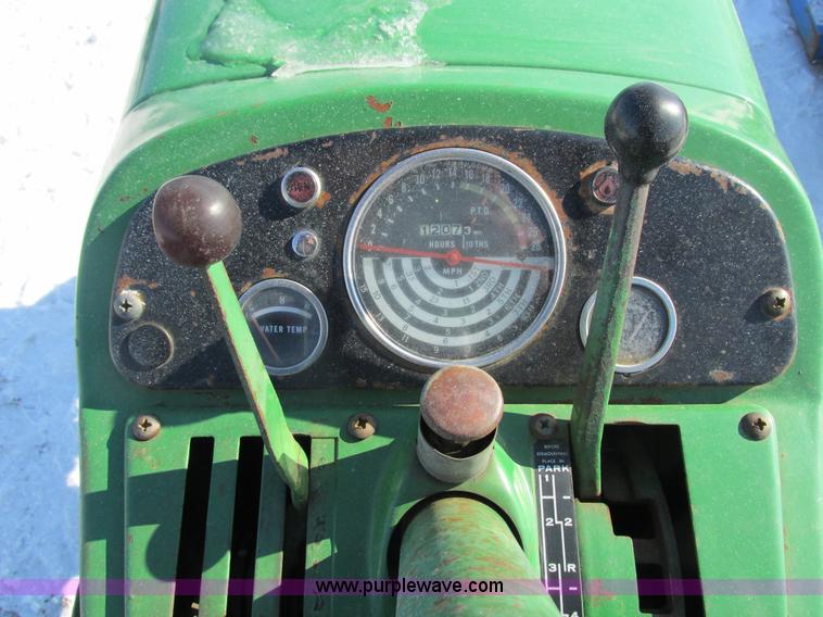 image for item G8877 1963 John Deere 2010 tractor
