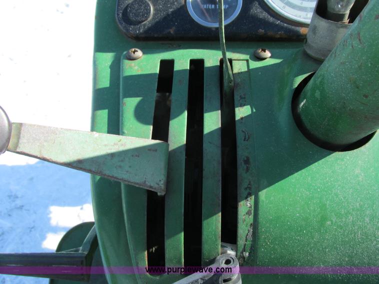 image for item G8877 1963 John Deere 2010 tractor