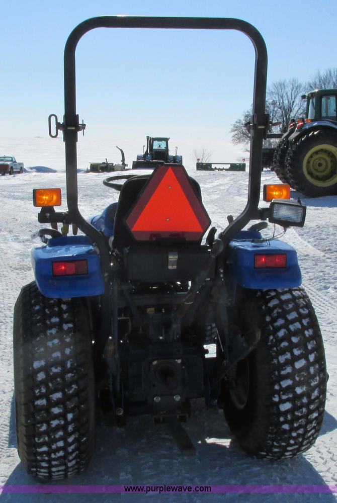 image for item G8879 2001 New Holland TC25D MFWD garden tractor