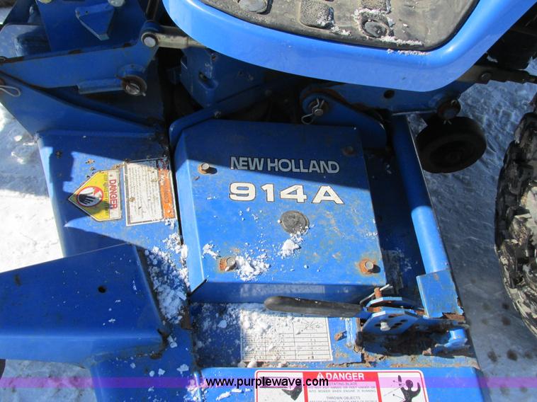 image for item G8879 2001 New Holland TC25D MFWD garden tractor