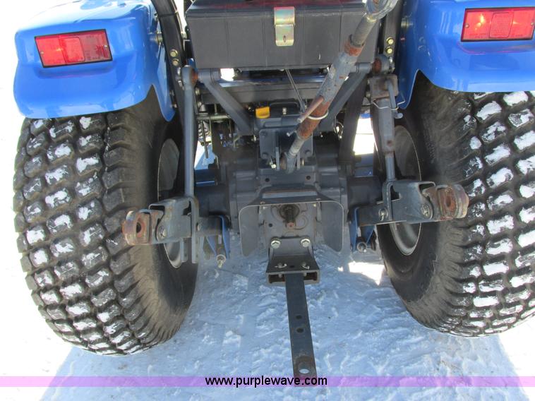 image for item G8879 2001 New Holland TC25D MFWD garden tractor