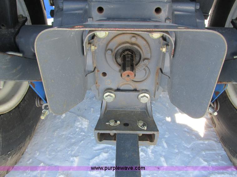 image for item G8879 2001 New Holland TC25D MFWD garden tractor