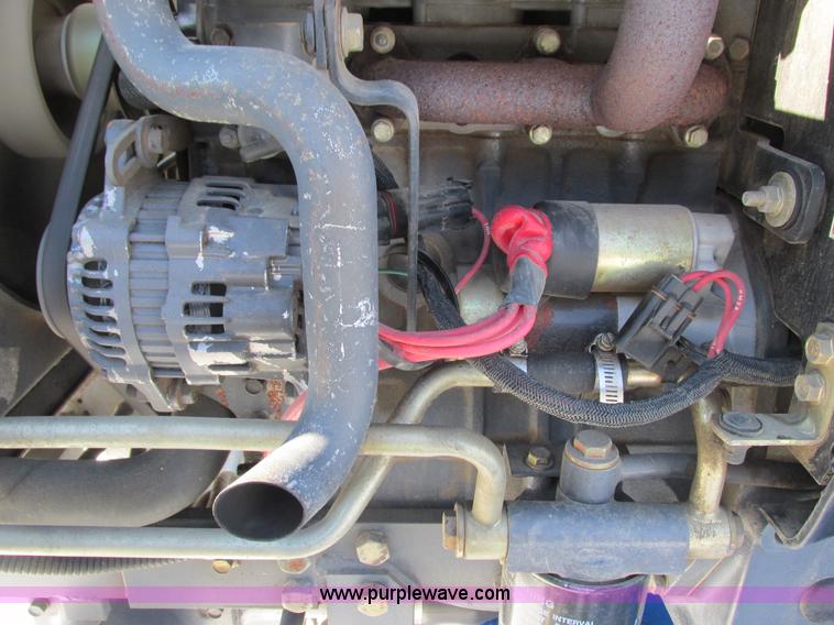 image for item G8879 2001 New Holland TC25D MFWD garden tractor