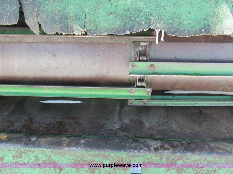 image for item G8880 1984 John Deere 7720 Turbo combine