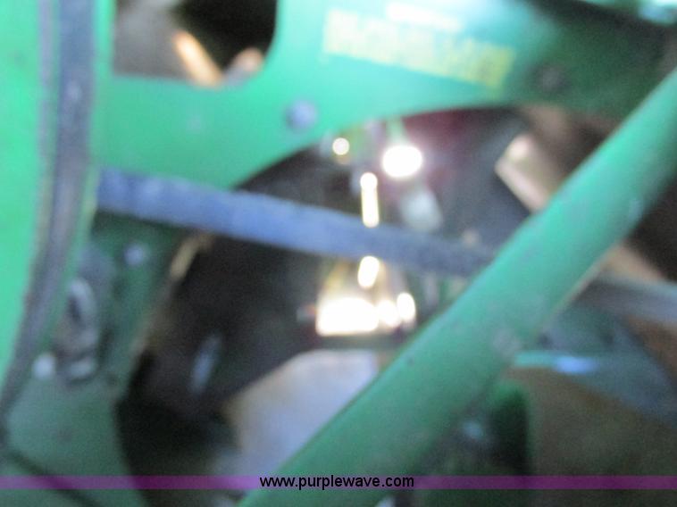 image for item G8880 1984 John Deere 7720 Turbo combine