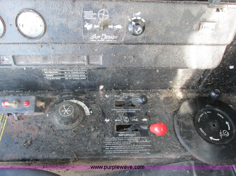 image for item G8880 1984 John Deere 7720 Turbo combine