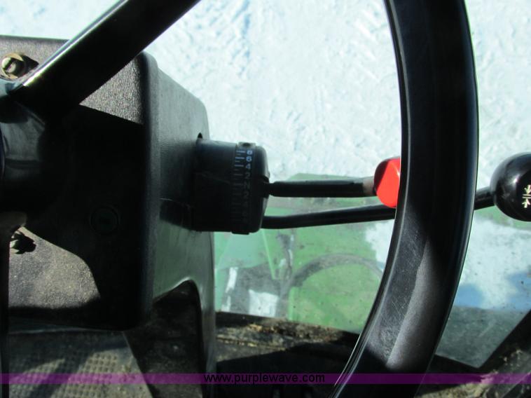 image for item G8880 1984 John Deere 7720 Turbo combine