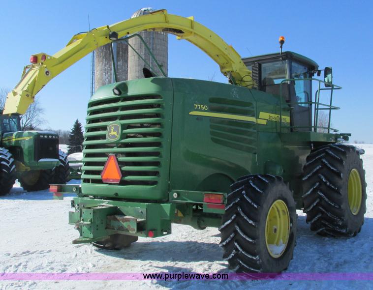 image for item G8881 2009 John Deere 7750 forage harvester