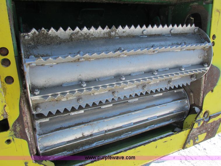 image for item G8881 2009 John Deere 7750 forage harvester