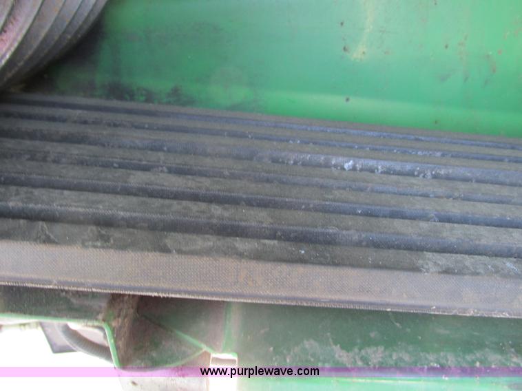 image for item G8881 2009 John Deere 7750 forage harvester