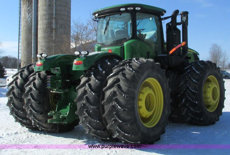 image for item G8882 2012 John Deere 9460R 4WD tractor