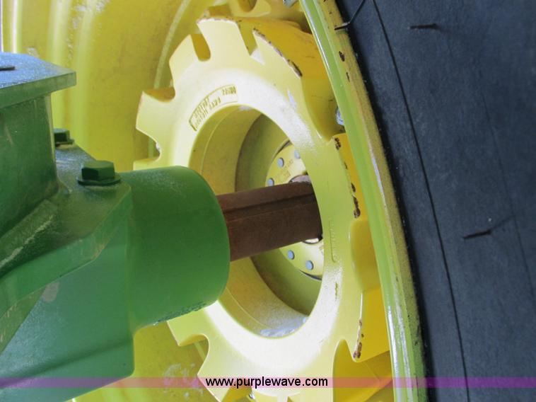 image for item G8882 2012 John Deere 9460R 4WD tractor