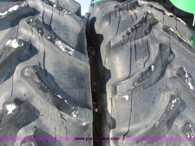 image for item G8882 2012 John Deere 9460R 4WD tractor